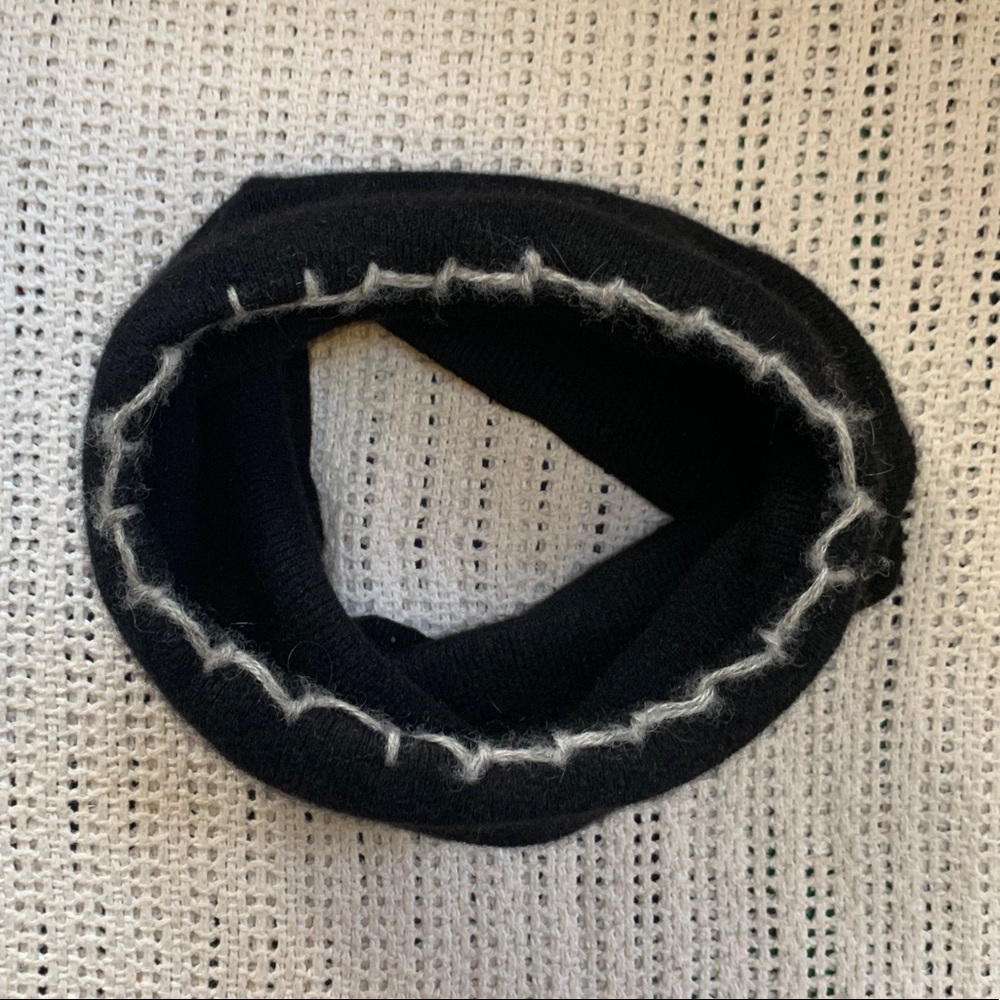 SOLD 100% cashmere cowl